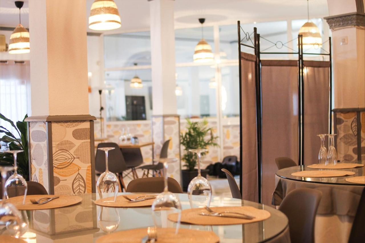 Hotel Restaurante Via Sevilla - Cadiz By Ma 22 Puntos El Cuervo  Exteriér fotografie